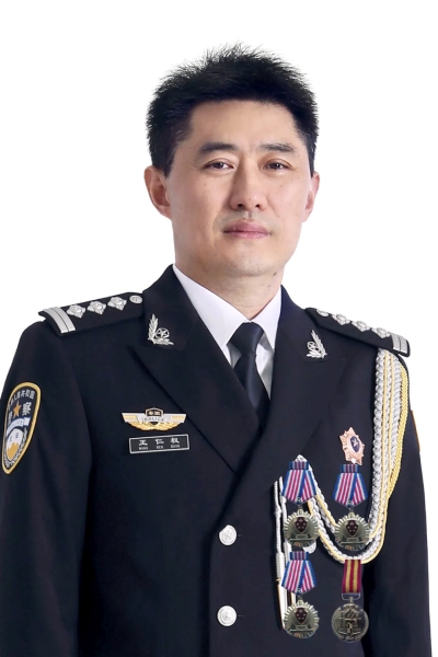 王仁权 淮南市公安局法制支队支队长,四级高级警长王仁权参与办理重大